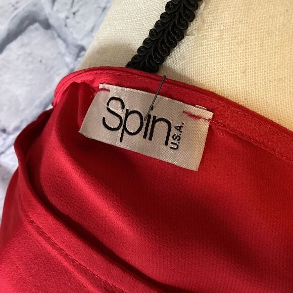 Spin - Red Satin Sleeveless Mock Turtleneck - Size 3X - Picture 6 of 6